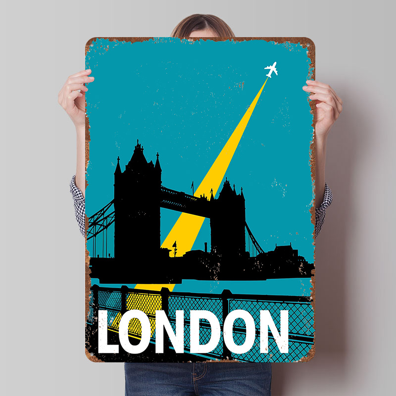 Retro Gaming In London - Londen Reizen Met Tower Bridge Metalen